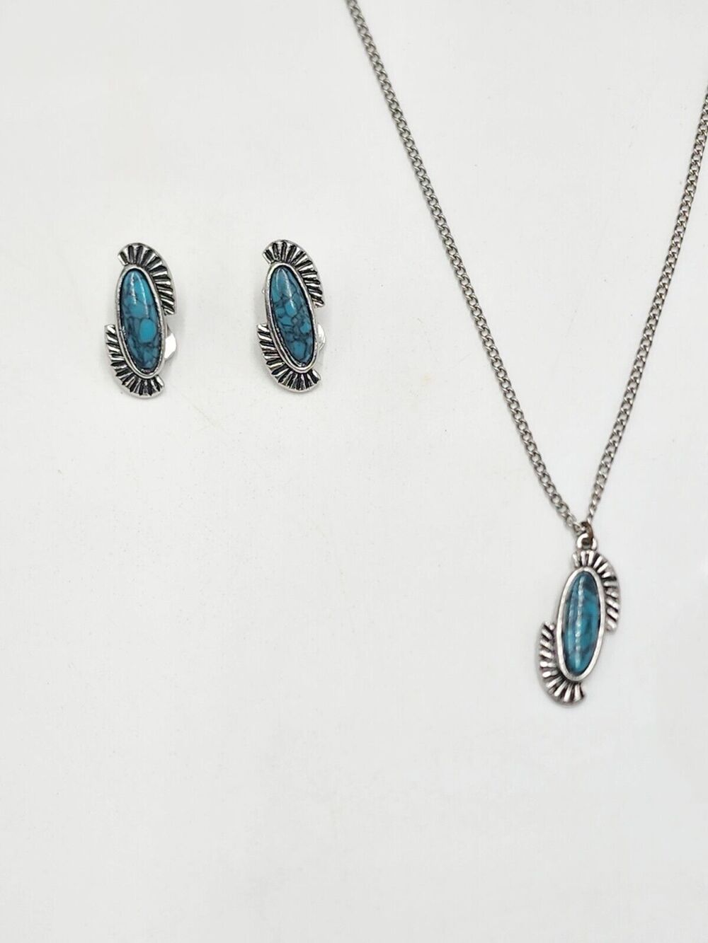 Vintage Silver Tone Faux Turquoise Necklace Clip On Earrings Demi Parure MCM